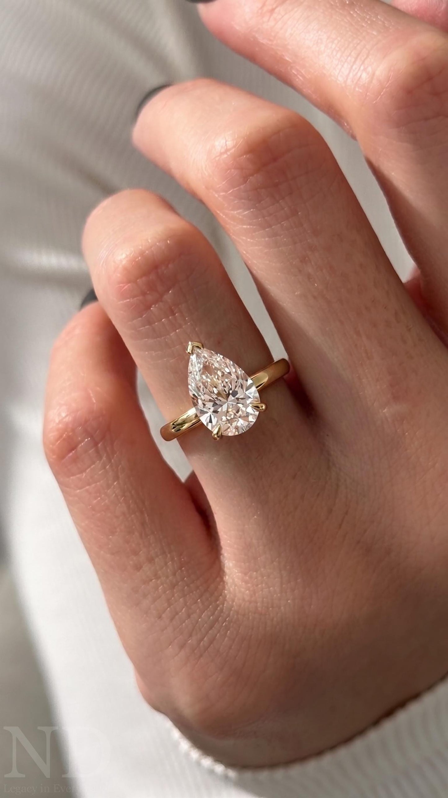 2 Carat Pear Shape E VVS Lab Diamond Hidden Halo Engagement Ring / Lotus Floral Proposal Ring / 14k Gold Two Tone Pear Cut Diamond Ring