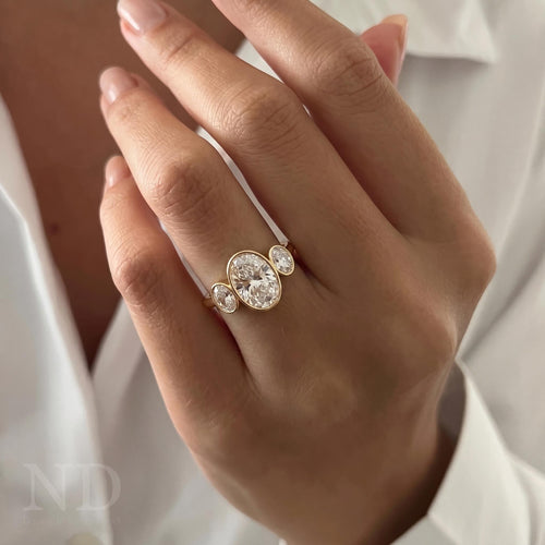 2 Carat E VS1 Oval Lab Grown Diamond Bezel Set Engagement Ring in Yellow Gold / Oval Three Stone Bezel Set Diamond Ring / Art Deco Ring